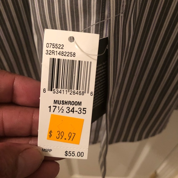 Long sleeve button down - Picture 2 of 3